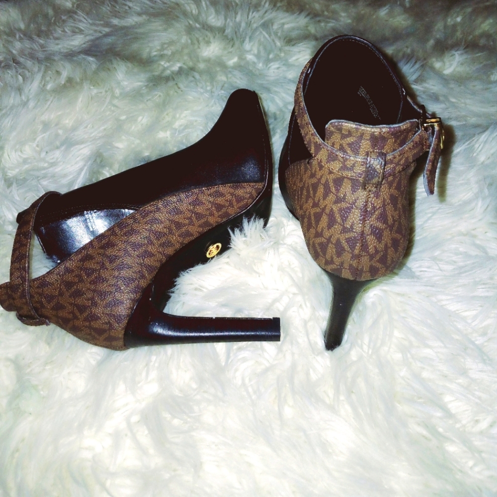 Elegant Brown Patterned Women's Heels